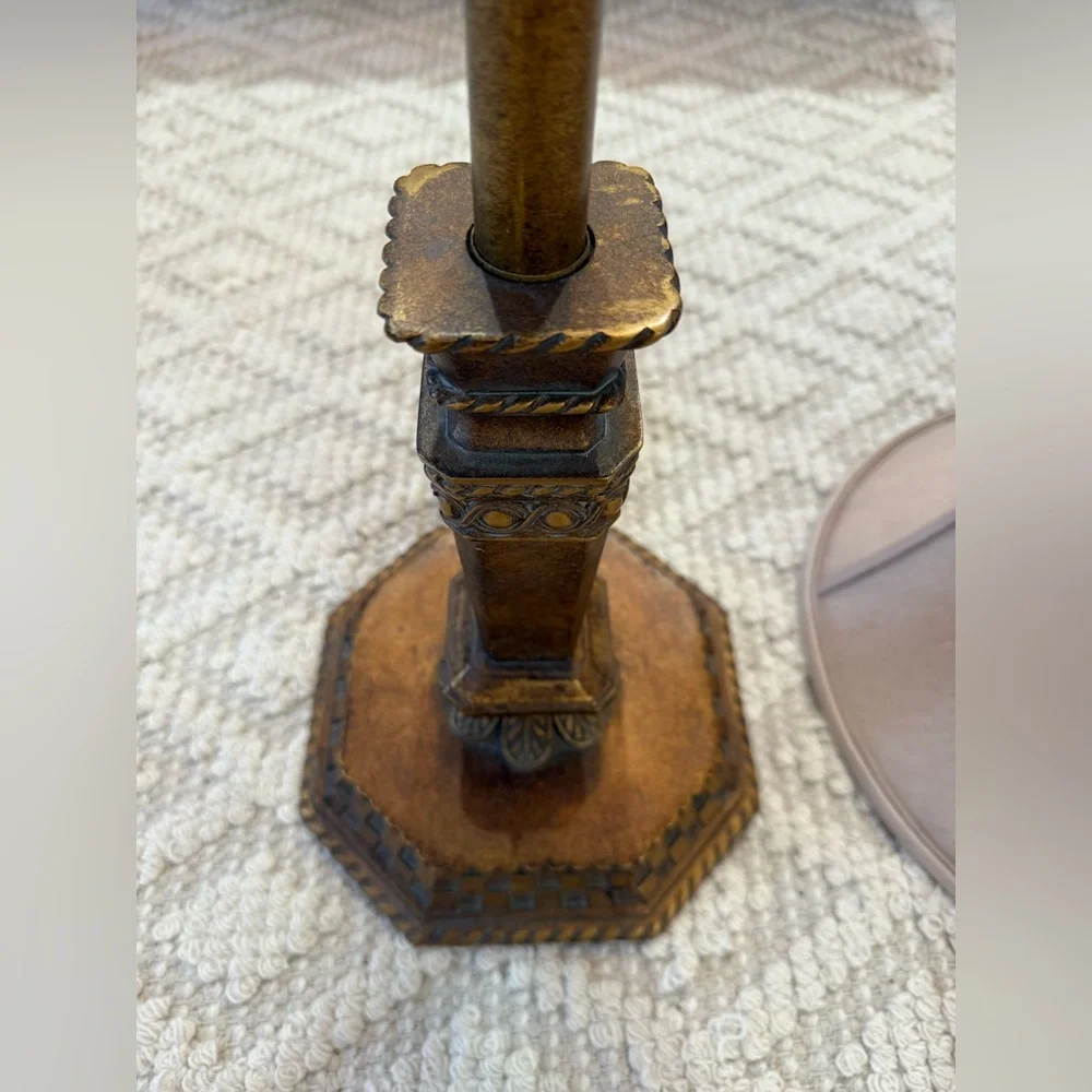 OLD-WORLD BRONZE-STYLE FLOOR LAMP — NEOCLASSICAL/TRADITIONAL NEW ENGLAND STYLE - Picture 4 of 8